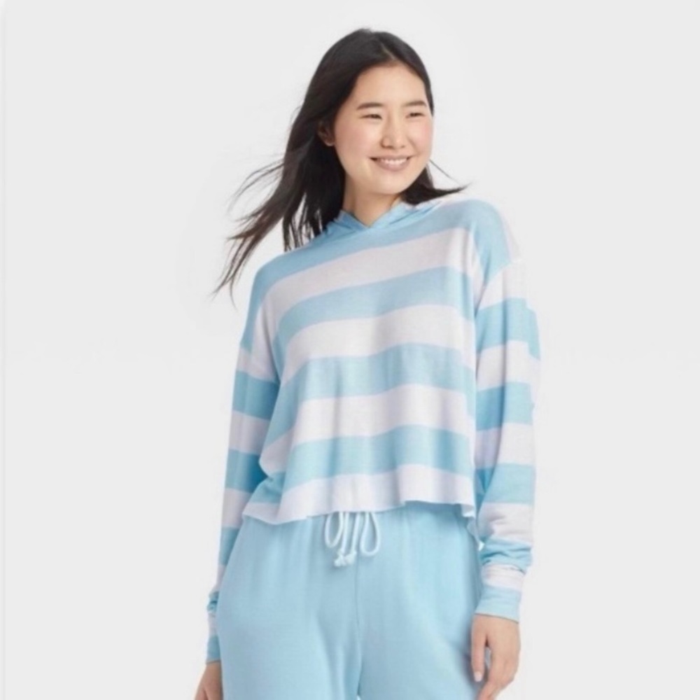Colsie Size Medium Cropped Lightweight Hooded Top Blue & White Striped NWOT